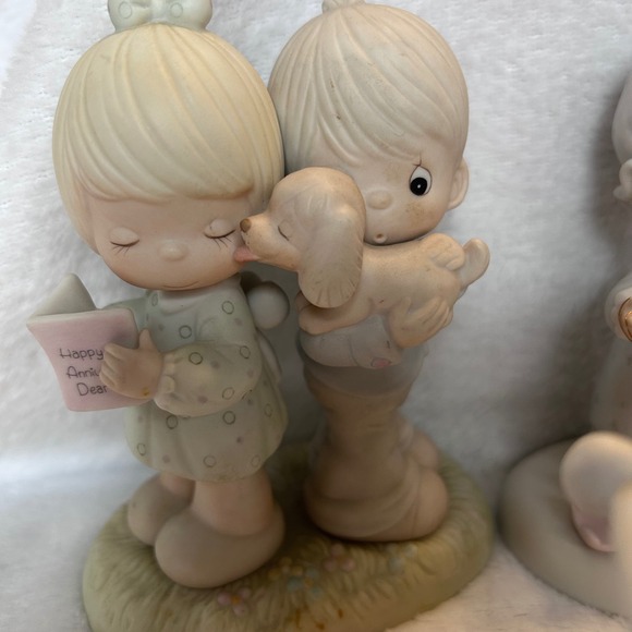 Precious Moments Figurines Lot 9 total Grandparents Reading Bible Angel Waterin - Picture 9 of 10